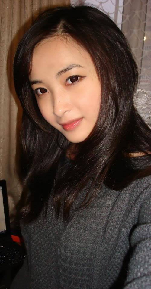 女生裸妆bb